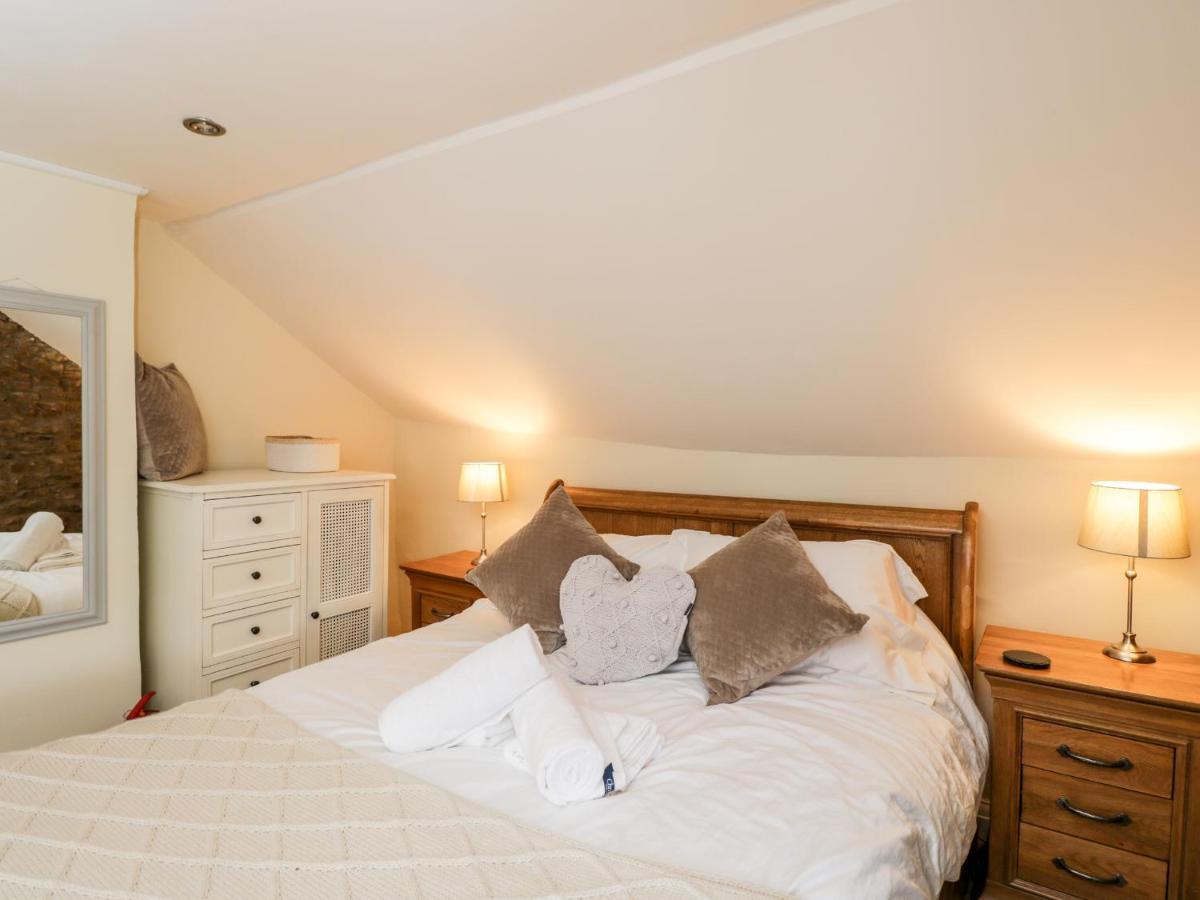 Corner Cottage Malmesbury Εξωτερικό φωτογραφία